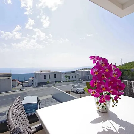 Sunset Apartment